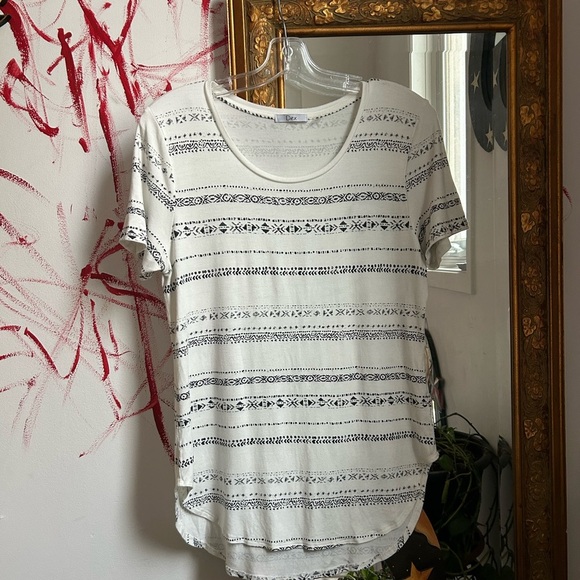 Dex White Short Sleeve Tee with Soft Fabric and Relaxed Fit L - Picture 6 of 16